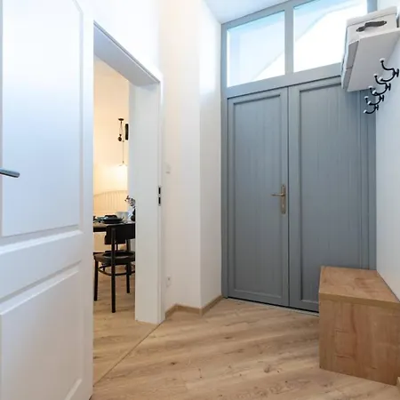 Tost Palace - Centrum With Private Parking